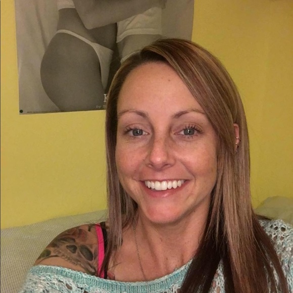 Meet your Posher, Lindsay - Picture 4 of 8